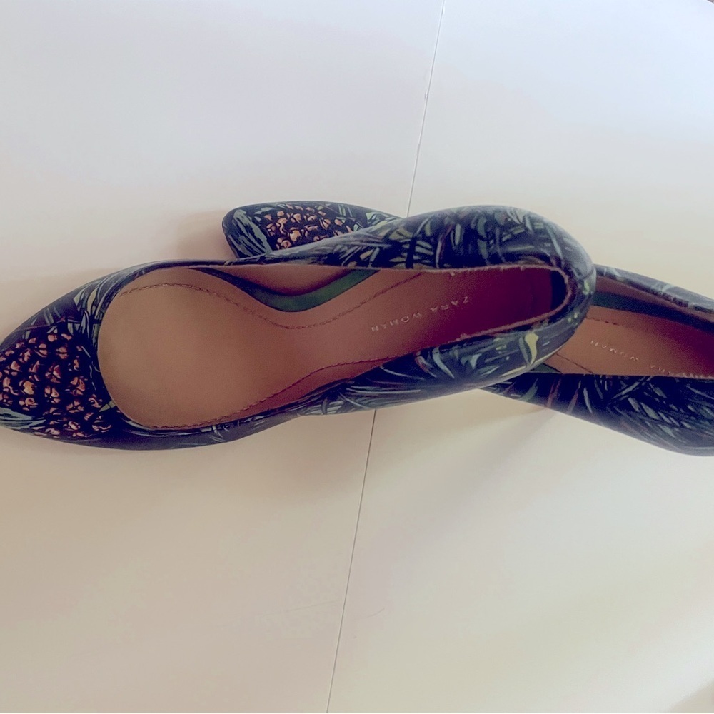 Zara Woman Size 5.5-6 (Euro 36) Contemporary Leaf Green Patterned Pumps - Picture 11 of 12